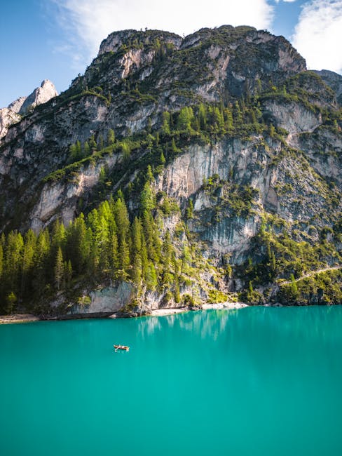 Pragser Wildsee turquoise lake afternoon