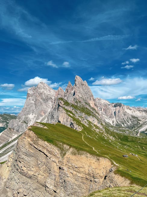 Seceda ridgeline view summer