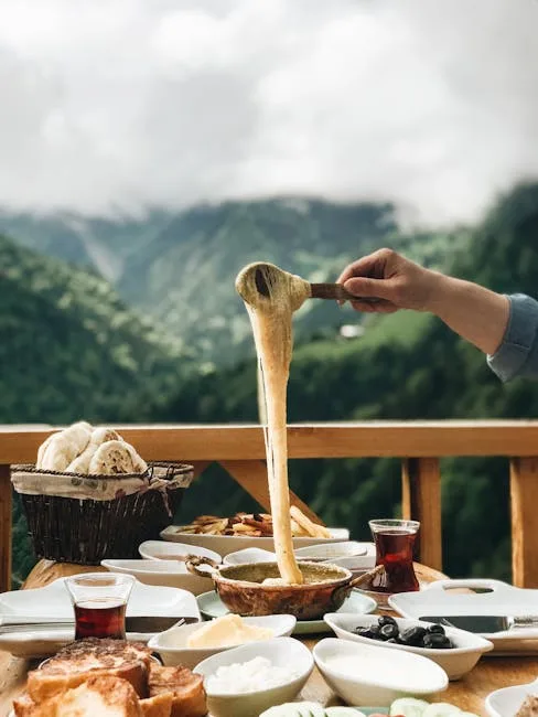 Repas montagnard sur balcon, fromage filant devant panorama des Dolomites
