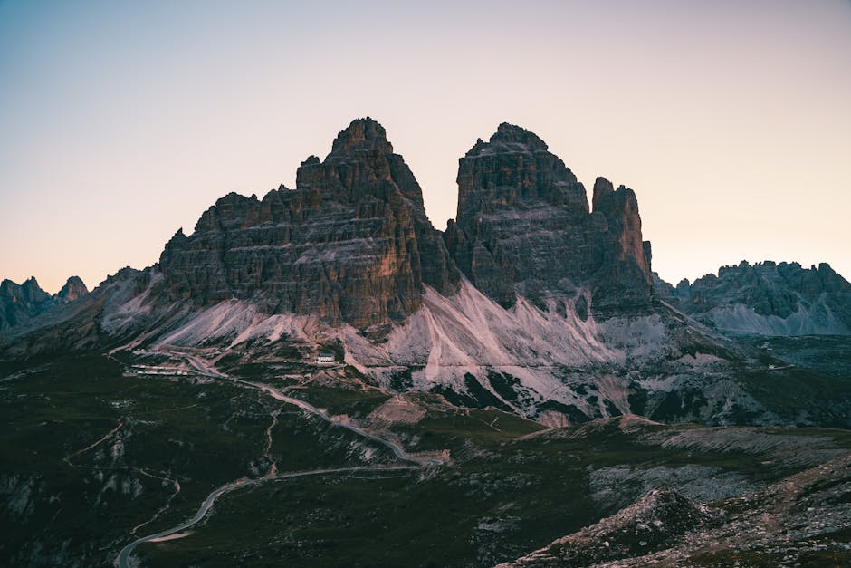 Boucle parfaite autour des Tre Dolomites travel tourism landmark